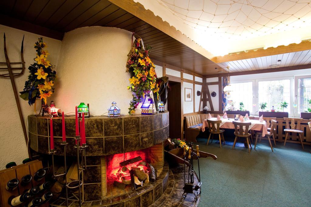 Zur Kastanie Hotel Mülheim an der Ruhr Екстериор снимка